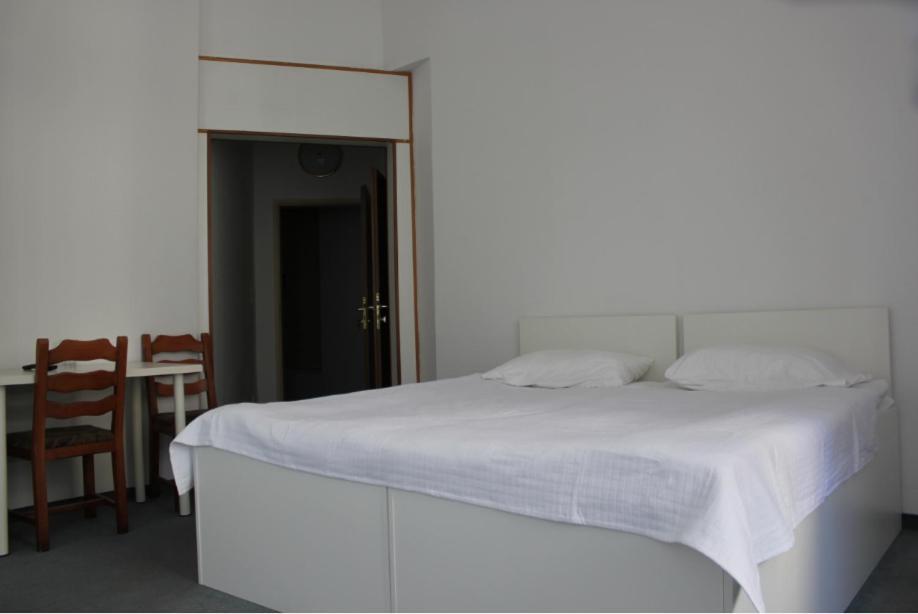 Arnes Hotel Wenen Buitenkant foto